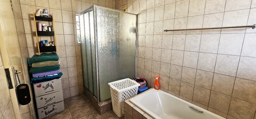 To Let 3 Bedroom Property for Rent in Bodorp North West